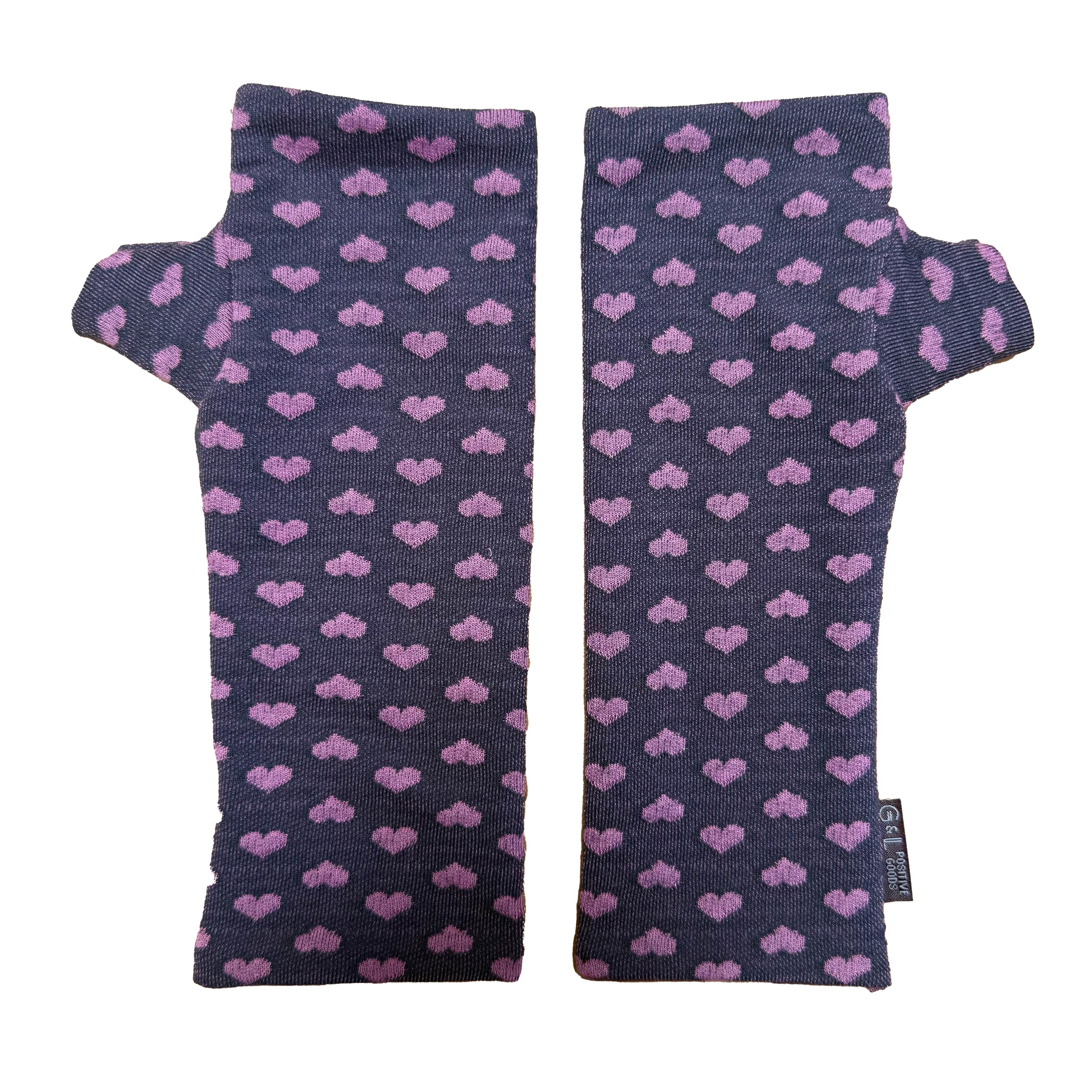 Aspen Wrist Warmers front view – upcycled knit wrist warmers - grey with pink hearts on white background