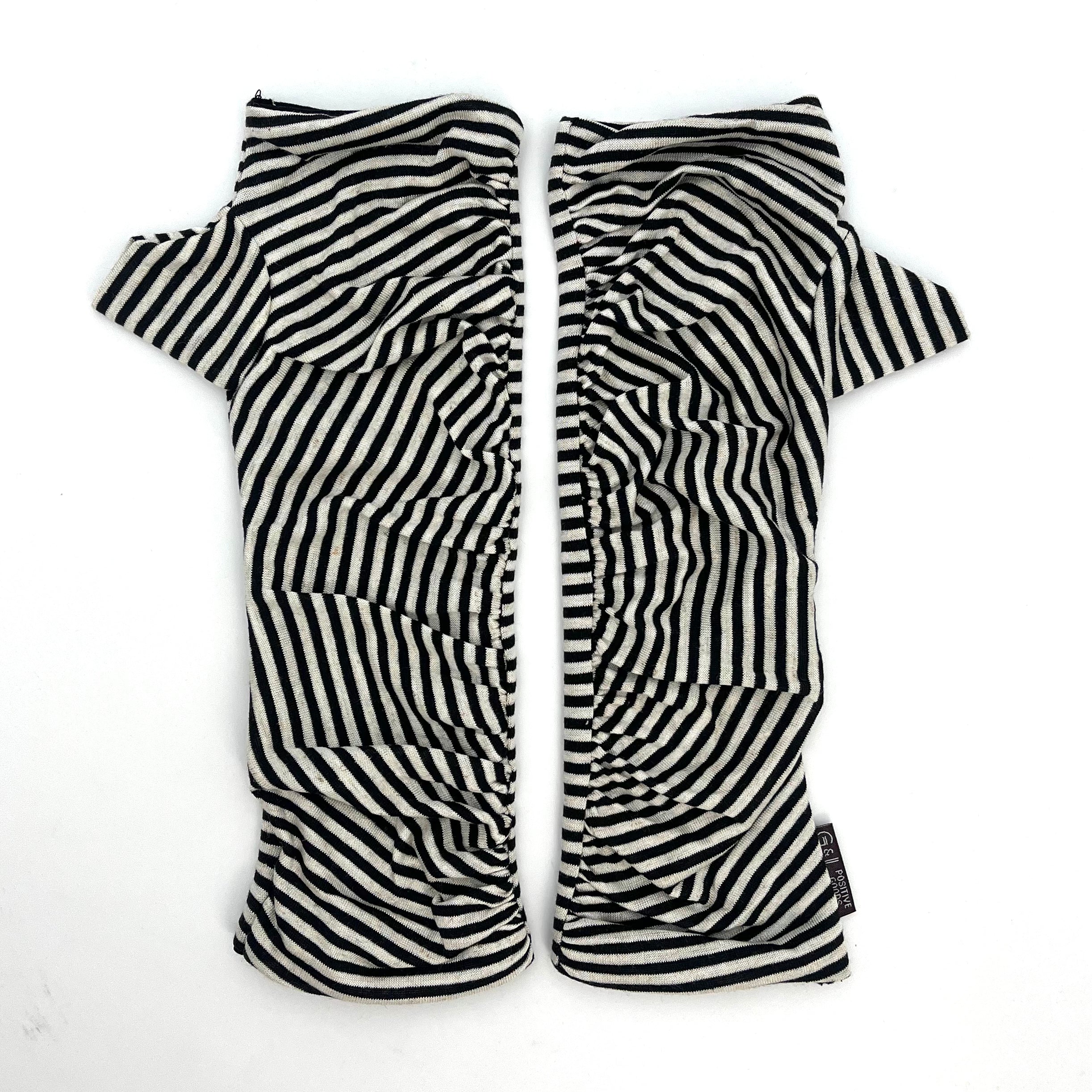 Bizou Wrist Warmers in black and white stripe color way, front view – upcycled jersey fingerless gloves