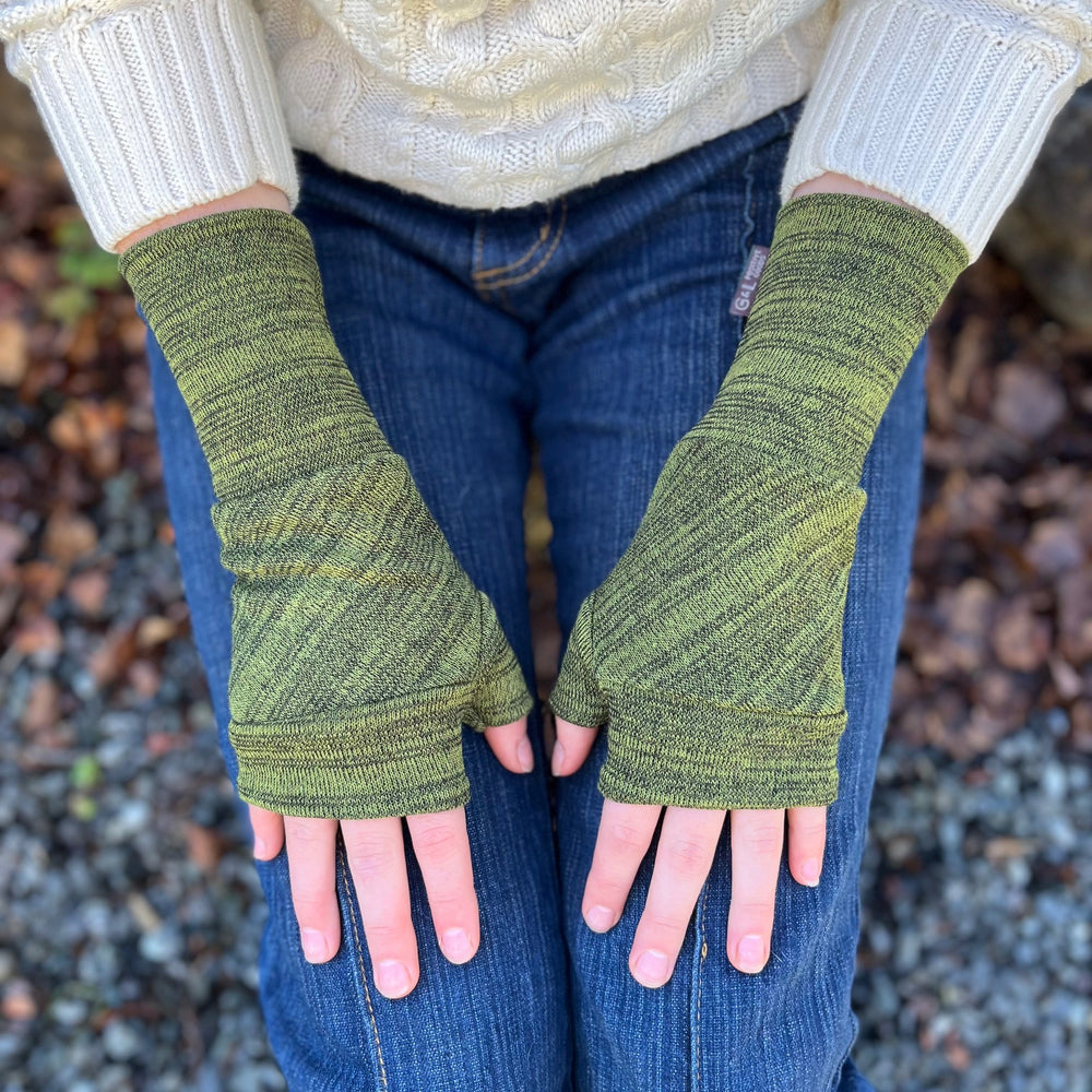 Lightweight and fully lined soft jersey knit fingerless gloves. Made in the USA with upcycled cotton fabrics. *seaweed