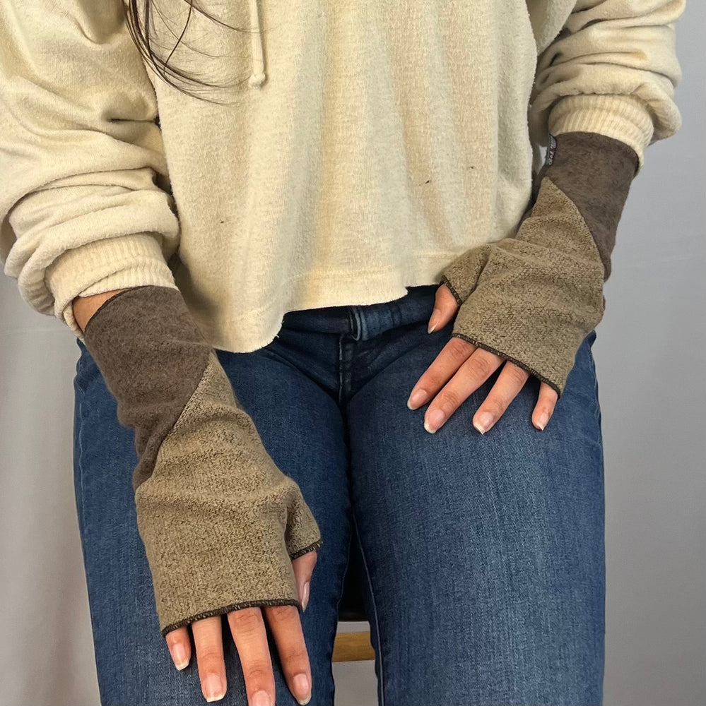 Art Deco Wrist Warmers on female model in yellow green brown color – sustainable recycled hand warmers