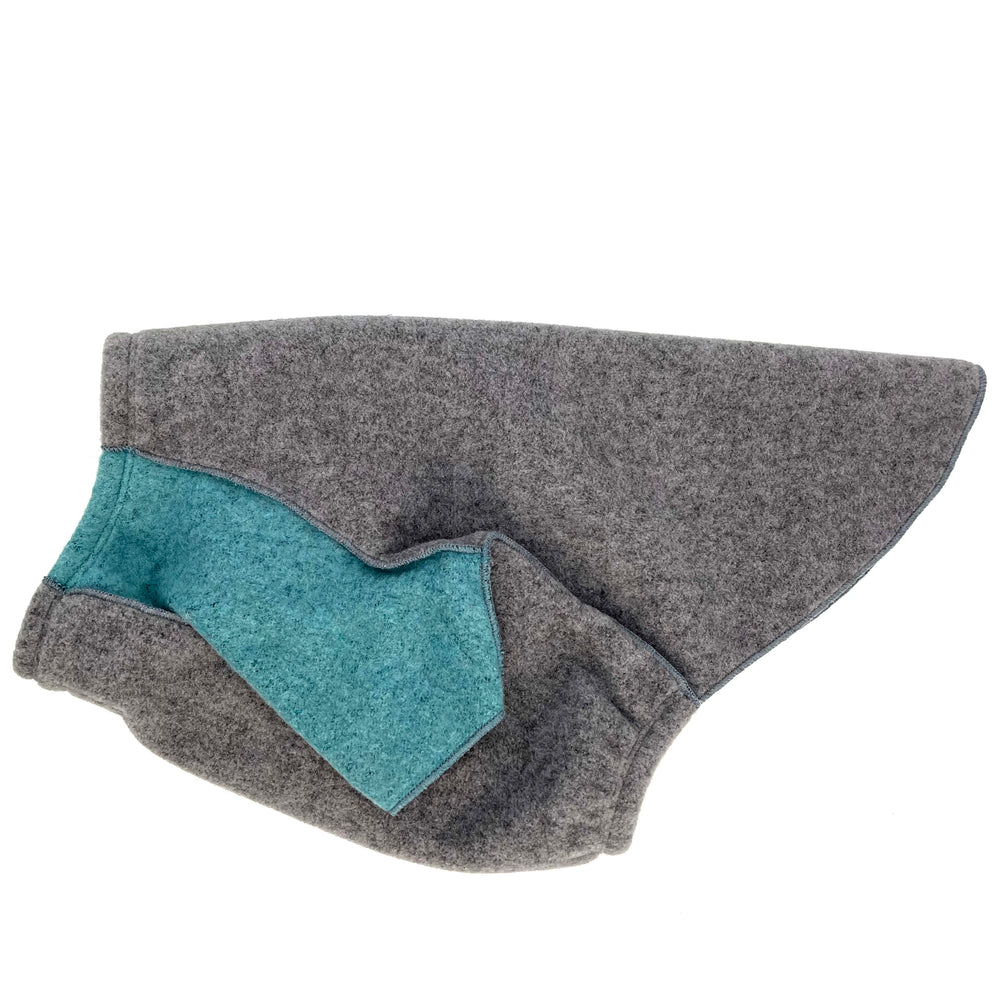 Dog Jacket grey marle profile view – recycled Polartec fleece dog jacket. 