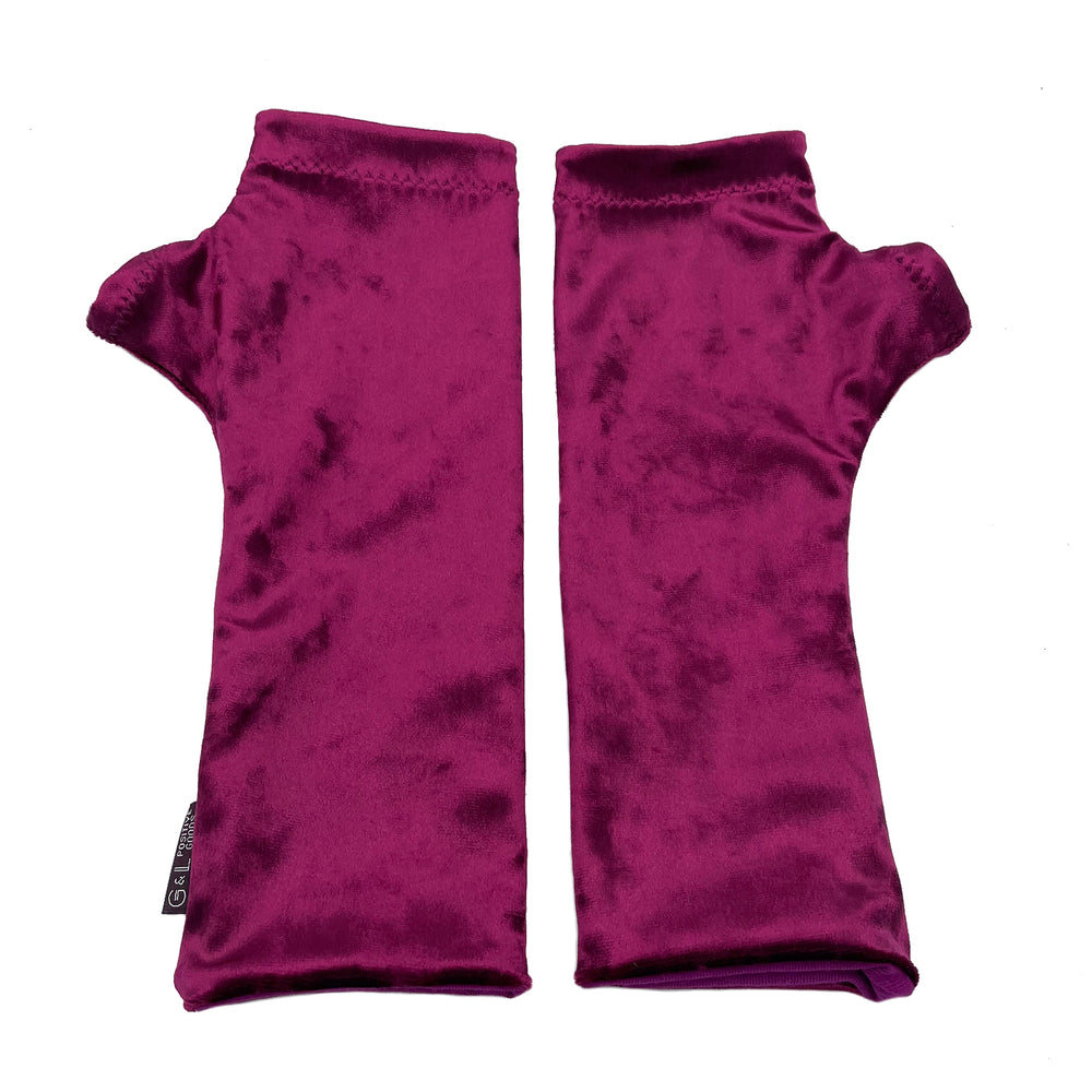 Jovie Wrist Warmers in cranberry color, front view – crushed velvet fingerless gloves