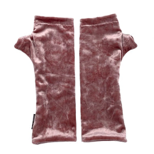Jovie Wrist Warmers in vintage rose color, front view – crushed velvet fingerless gloves