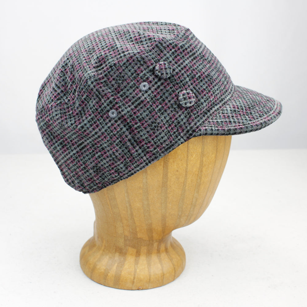 Women's sustainable flat brim cotton cap. Thin checkerboard pattern print. *velvet